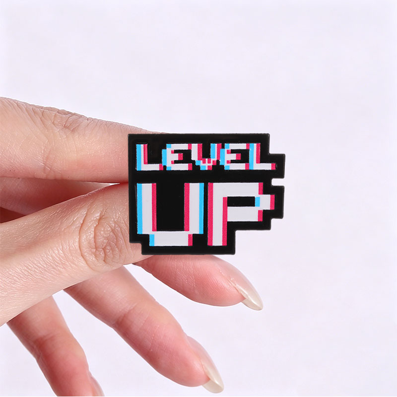 Level Up Glitch Pixel Badge Re - đánh giá và giá Retro Gaming Accessories